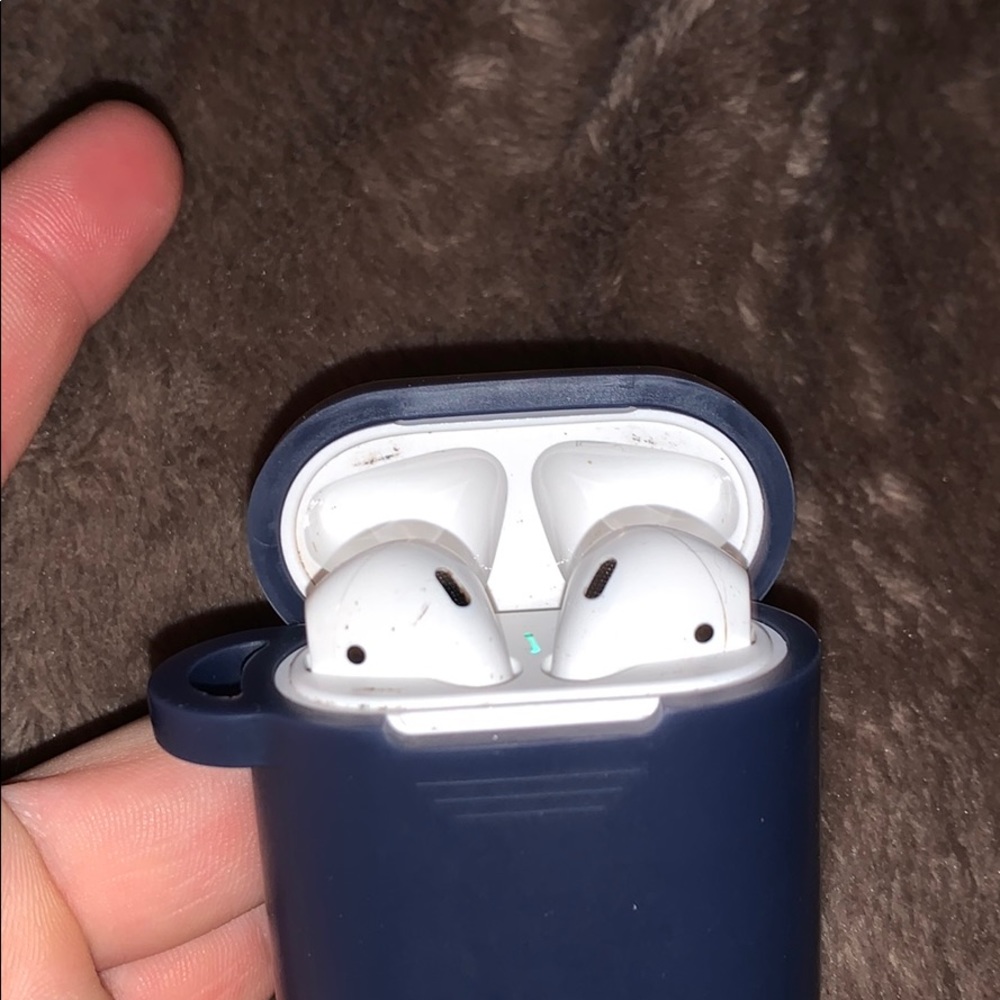 Apple AirPods with Case!!